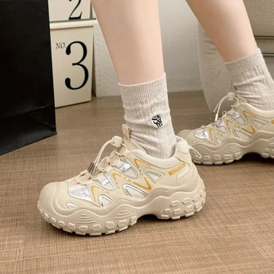 Women’s Sneakers, Fashionable Lightweight Sports Footwear for Daily Wear.