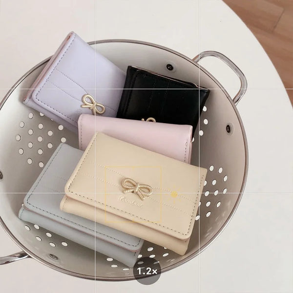 Women’s Wallet, Cute Bow Small Card Holder, Aesthetic Three-Fold Purse, Classic Coin Pouch, Student Friendly Design